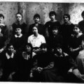 Слушательницы педагогических курсов, действовавших при женском русско-мусульманском училище, 1916 Svg+xml,%3Csvg%20xmlns%3D%22http%3A%2F%2Fwww.w3